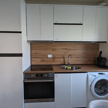 Modern Cozy Apartment 10 Min Walk To Skanderbeg Square Тирана Екстериор снимка