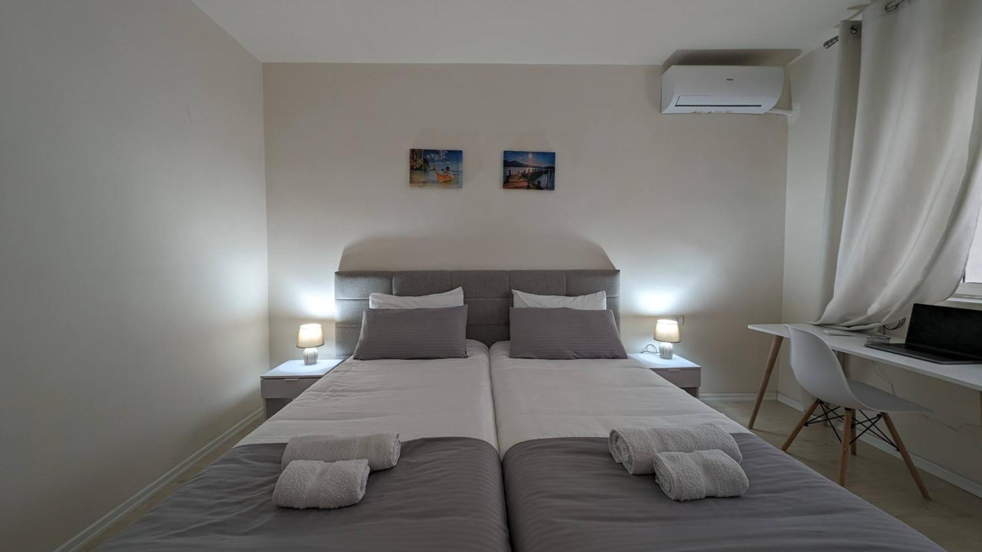 Modern Cozy Apartment 10 Min Walk To Skanderbeg Square Тирана Екстериор снимка