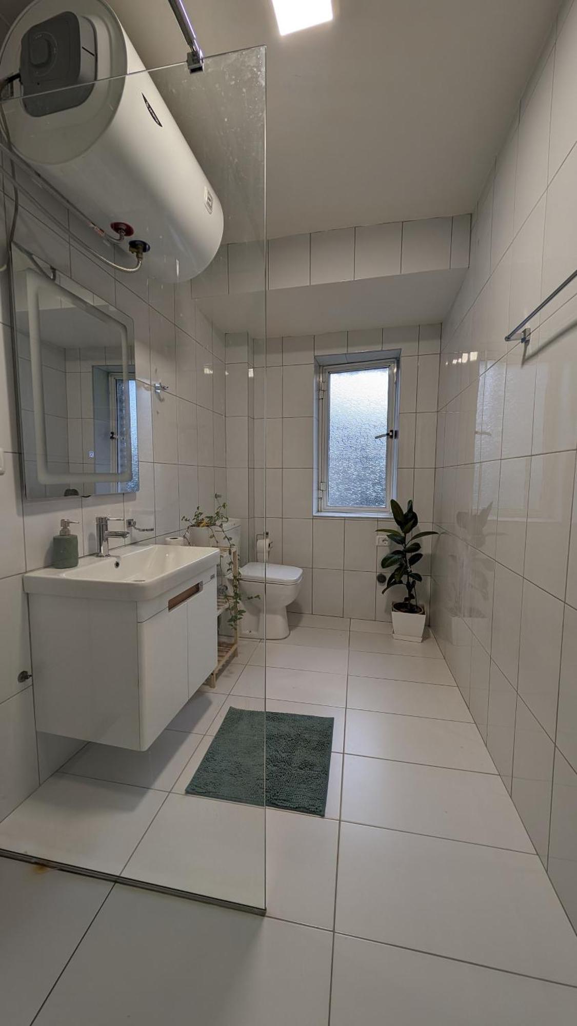 Modern Cozy Apartment 10 Min Walk To Skanderbeg Square Тирана Екстериор снимка