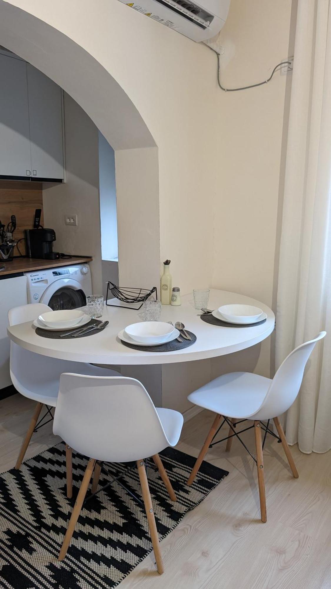 Modern Cozy Apartment 10 Min Walk To Skanderbeg Square Тирана Екстериор снимка