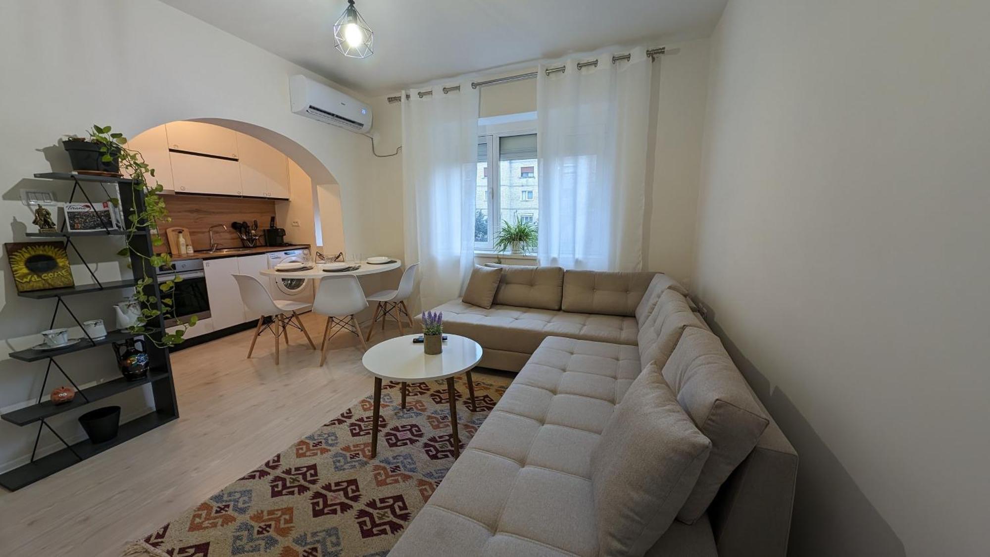 Modern Cozy Apartment 10 Min Walk To Skanderbeg Square Тирана Екстериор снимка